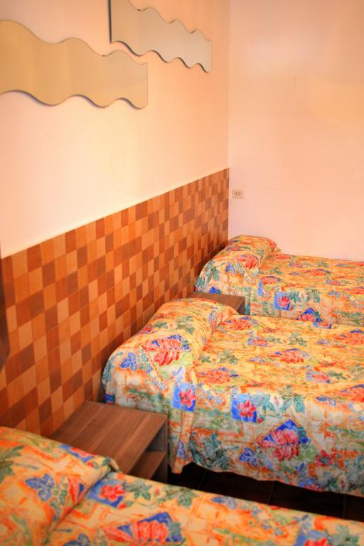 Hotel Planas Lloret de Mar Ruang foto