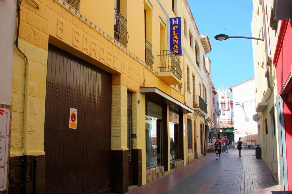 Hotel Planas Lloret de Mar Bagian luar foto