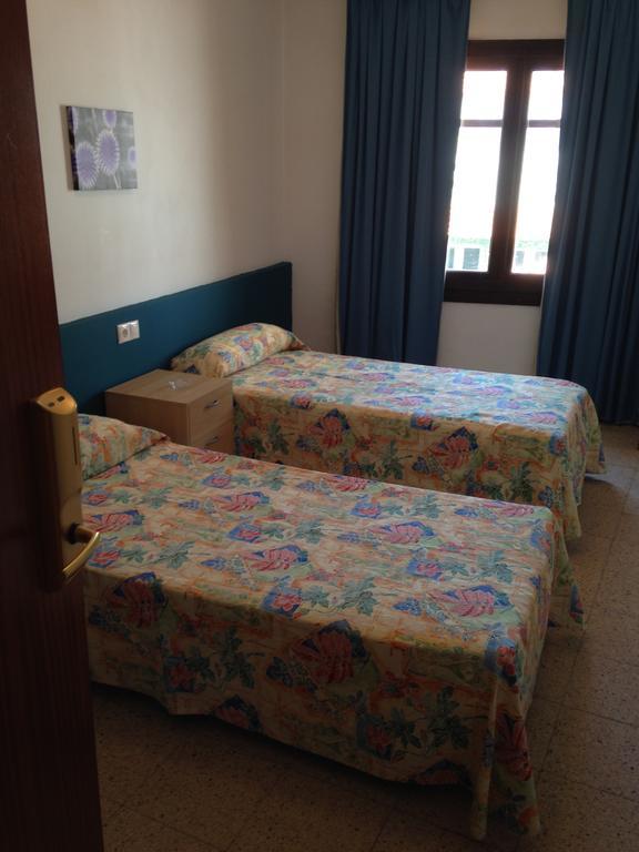 Hotel Planas Lloret de Mar Bagian luar foto