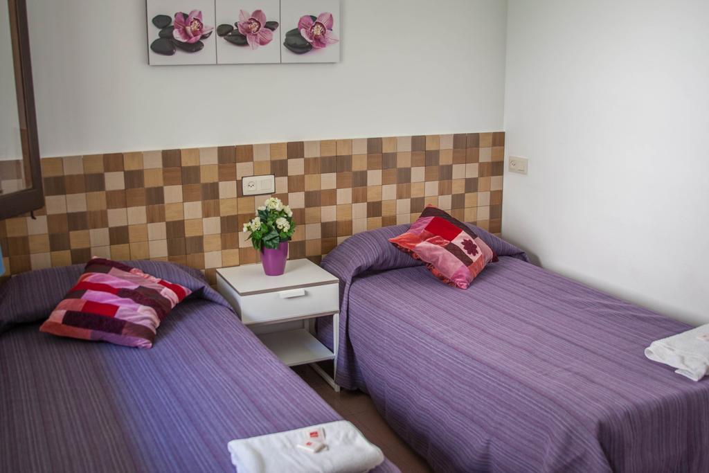 Hotel Planas Lloret de Mar Bagian luar foto
